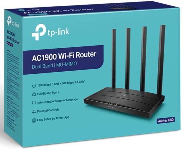 Router negro en caja para mejorar tu cobertura WIFI en casa.